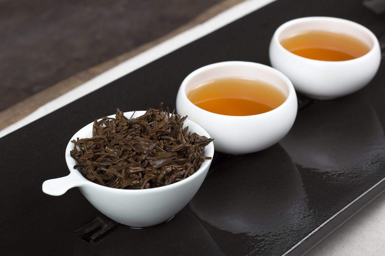 如何通过色、香、味、形鉴定茶叶品质好坏？茶叶