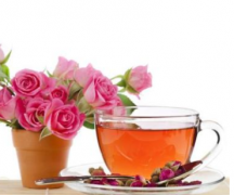 喝中药能喝玫瑰花茶吗 玫瑰花茶的功效 喝玫瑰花茶的禁忌